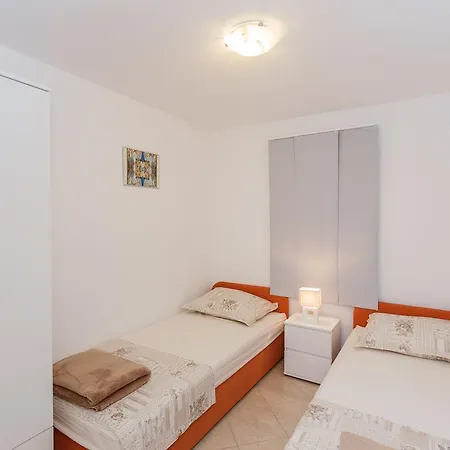 Apartment Viljac